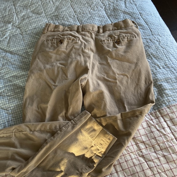Banana Republic Khakis Size 30 x 30 - Picture 3 of 3